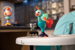 Bo Jungle B-Suction Toy Cute Peacock Kinderstoel Speelgoed B910820 11 Bo Jungle B-Suction Toy Cute Peacock Kinderstoel Speelgoed B910820 -Kinderwagen Winkel bo jungle b suction toy cute peacock kinderstoel speelgoed b910820 4