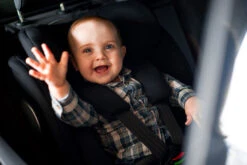 Ding Mace Black 360° I-Size Autostoel 0-36kg DI-111916 -Kinderwagen Winkel di 111917 lifestyle 03