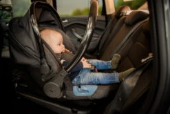 Ding Fenix Grey/Silver Autostoel 0-13kg -Kinderwagen Winkel ding fenix autostoel302 1