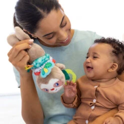 Infantino Music & Motion Sloth Muziekdoosje BK-301035 -Kinderwagen Winkel infantino music motion sloth muziekdoosje bk 301035 2