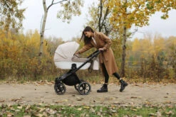 Kunert Talisman Black Flowers 2-in-1 Kinderwagen TA-01-BLACK -Kinderwagen Winkel kunert talisman black green 2 in 1 kinderwagen ta 04 black 000 000