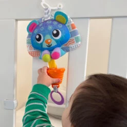 Playgro Musical Polar Pals Bear Muziekdoosje P0188320 -Kinderwagen Winkel polar pals musical pullstring bear 2