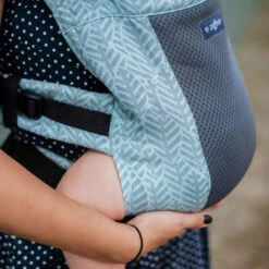 Zaffiro City Air Beige Leaves Ergonomische Draagzak 7398 20 Zaffiro City Air Beige Leaves Ergonomische Draagzak 7398 -Kinderwagen Winkel zaffiro city air beige leaves draagzak 7398 5